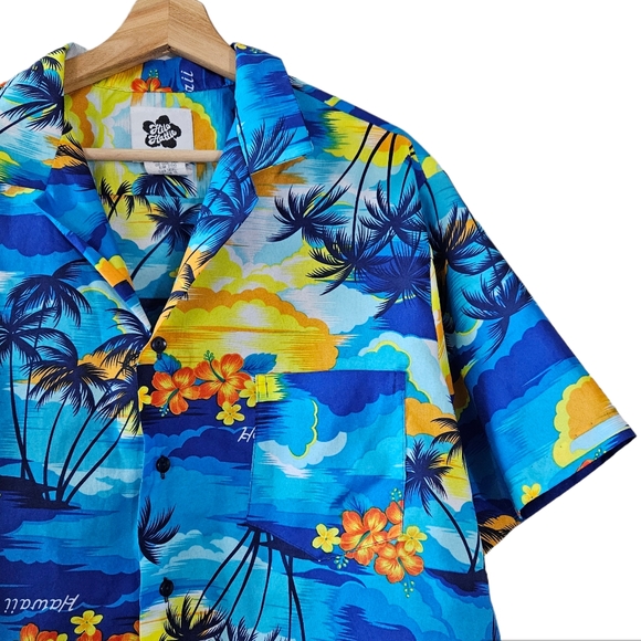 Hilo Hattie Hawaii Island Time Tropical Hibiscus Flower Mens Button Down Shirt - Picture 3 of 8